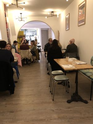 Small but cosy restaurant  at L'Indien in Bordeaux