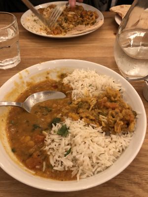 Lentil Dahl and vegetable curry  at L'Indien in Bordeaux