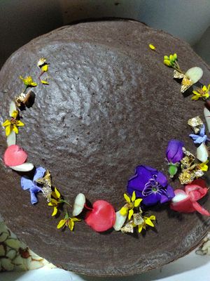 La delicia del Opera de FCH Sweetness ... Completamente vegano y lleno de dedicación 💚 at FCH Sweetness Pastry in San Jose