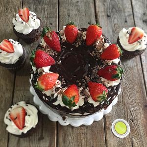 Black Forest / Selva Negra at FCH Sweetness Pastry in San Jose