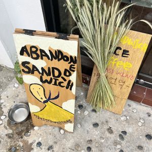 Cute signage  at Abandoned Sandwich - 언덕 UNDUCK in Seoul
