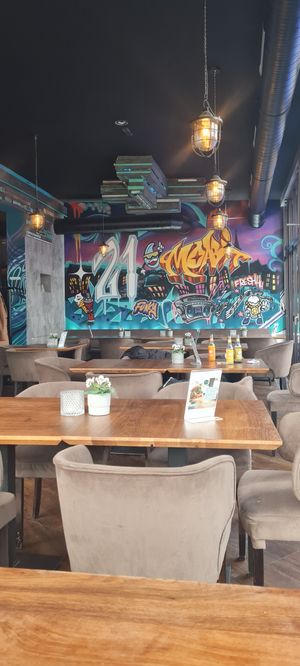 Innen at Wilhelms Burger in Berlin