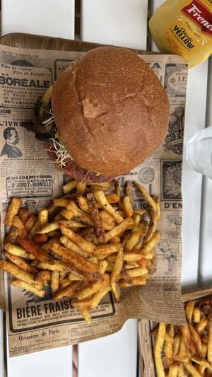 Classy Burger with Fries  at Ginsburger Vegetarian Superstar in Paris
