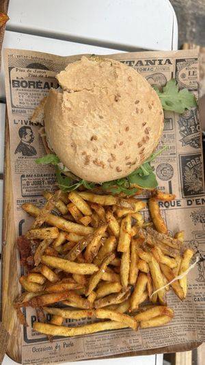Glutenfree Ma Que with Fries  at Ginsburger Vegetarian Superstar in Paris