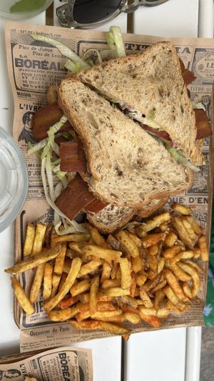 Lgbt Sandwich with Fries  at Ginsburger Vegetarian Superstar in Paris