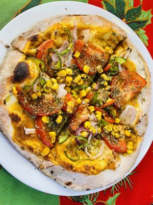 Vegetable pizza without cheesee  at Inti Garden in Puerto Baquerizo Moreno