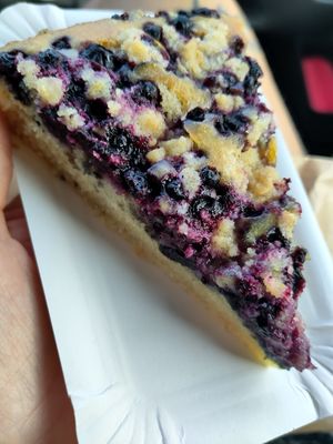 A blueberry cake I took to go at Bistro 269 in Vystrkov