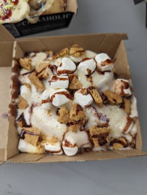 Campfire S'mores at Cinnaholic in Pittsburgh