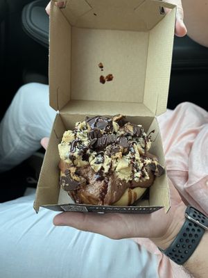 Incline roll… just wow  at Cinnaholic in Pittsburgh