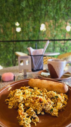 Scrambled tofu with vegan cheddar stick at the branch in Prado at Fit Choices  in Barranquilla