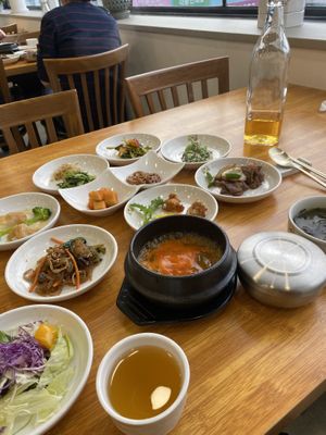 Free tea  at Loving Hut - Peace Point in Daegu