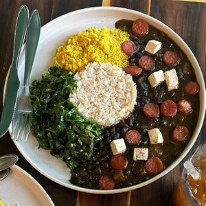 Feijoada servida aos fins de semana na LIVA at LIVA Vida Vegana in Fortaleza