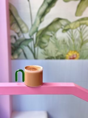 Speciality coffee roasted in Switzerland. 7 plant based milk available and included in the price at Melrose Kitchen in Geneva