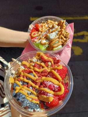 Acai bowls at Melrose Kitchen in Geneva