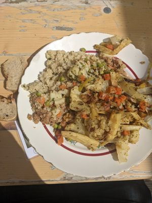 Dish of the day, vegetables and bread (12€) at La Bouture in Strasbourg
