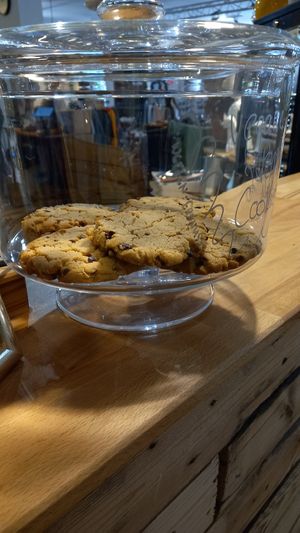 peanut cookies at Defibrillator Secondhand in Bremen