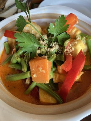 Erdnuss Curry mit Tofu   at Royal Thai Cuisine in Wuerselen