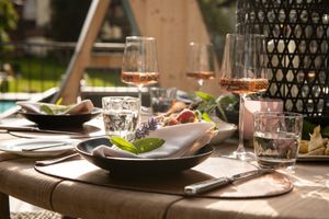 Abendessen auf unserer Terasse / Dinner on our terrace at Das Alois in Tux