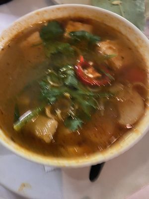     Tom yum soup   at Von Thai in Eastpointe