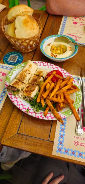 Shawarma platter with impossible meat at Zaroob in Dubai