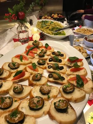 Vegan buffet night!!!   at Kick Back Cafe in Tokyo