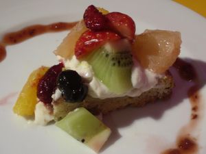 Fruit tart. at Kick Back Cafe in Tokyo