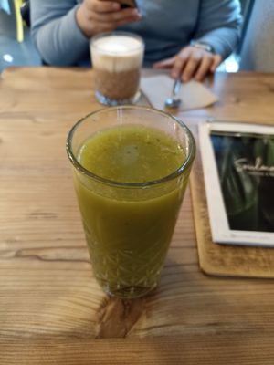Smoothie mir frischen Zutaten, ohne Schnickschnack :) at Soulmate Coffee & Bar in Frankfurt