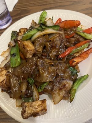 Drunken Noodles with Tofu  at Thai in the Mountain in Stowe