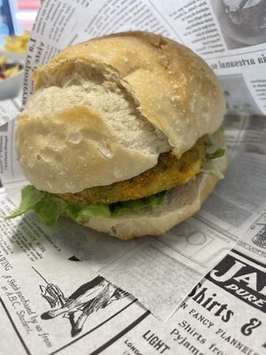 Hamburguesa vegana  at O Aviador Burgers in Ourense