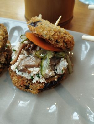 Nasu furai - fried aubergine with mushroom and tofu fillings at Musume Sushi in Florianopolis