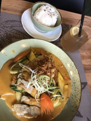 Curry  at Vinavegana in Vienna