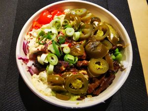 Bowl composé personnellement avec du tofu grillé at Surfside Poké - Liège Cathédrale in Liege