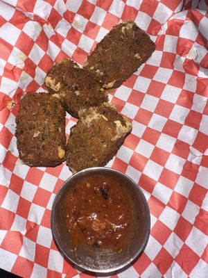   at Ro's Diner in Brooklyn