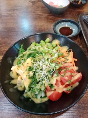 Poke bowl at Kali Sushi Bar in Santander