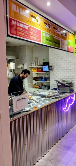 Counter at Taco Taco in Lyon
