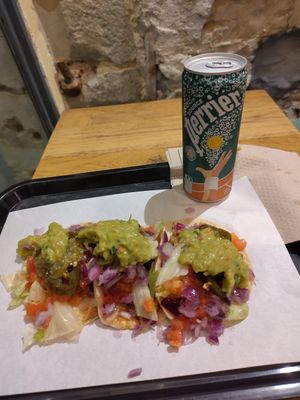 Für ca. 10€. at Taco Taco in Lyon