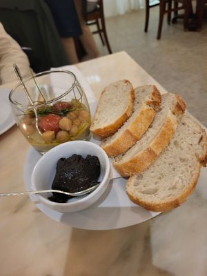 Couvert at Remédio Santo - Baixa in Porto