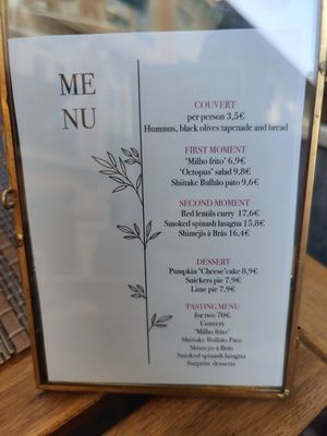 Small menu with amazing food at Remédio Santo - Baixa in Porto