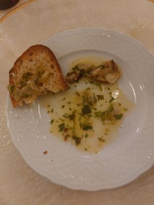 Shimejis à Brás at Remédio Santo - Baixa in Porto