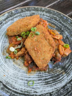 Brokkoli-Nussecken mit Ratatouille at Brauhaus Zwiebel in Soest