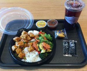 Firecracker Tofu & Mixed Vegetables combination plate with steamed white rice at Leeann Chin in Apple Valley