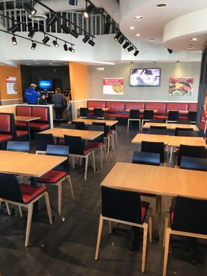Dining area at Leeann Chin in Apple Valley