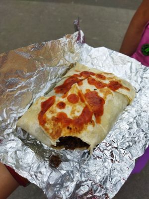 Burrito con salsita muy rico at Pez Vegano in Mexico City