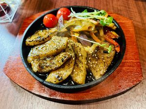Vegan chicken with fresh vegetables  at Love For All in Kanazawa