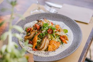 Ensalada de queso feta y vegetales asados at Baobab Soul Kitchen & Bar in Alicante