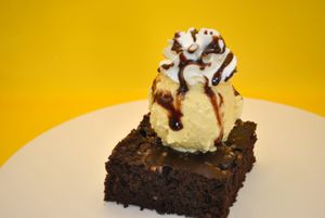 brownie especial  at Monaladona in Guadalajara