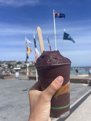   at D Bowls in Bondi Beach