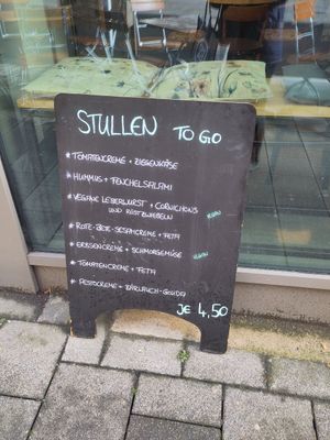 Günstige Stullen at Café Goldjunge Köln Innenstadt in Cologne