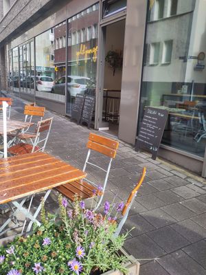 Café von Aussen at Café Goldjunge Köln Innenstadt in Cologne