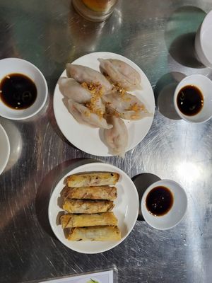 Vegan white roses and spring rolls at Quan Thang Ancient House in Hoi An